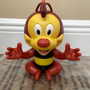 NEW! Spike the Bee Disney Parks sipper 🐝